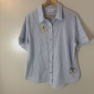 Country Store Seersucker Top Blue Pinstripe Embroidered Daisies Sz 1X